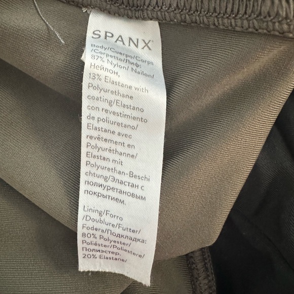 EXCELLENT USED CONDITION SPANX MOTTO LEGGINGS - Picture 5 of 5